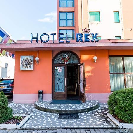Hotel Rex سيفِسوارا المظهر الخارجي الصورة